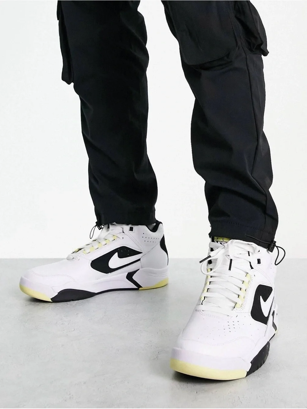 Nike Air Flight Lite Mid sneakers men’s size 8.5 white lemon